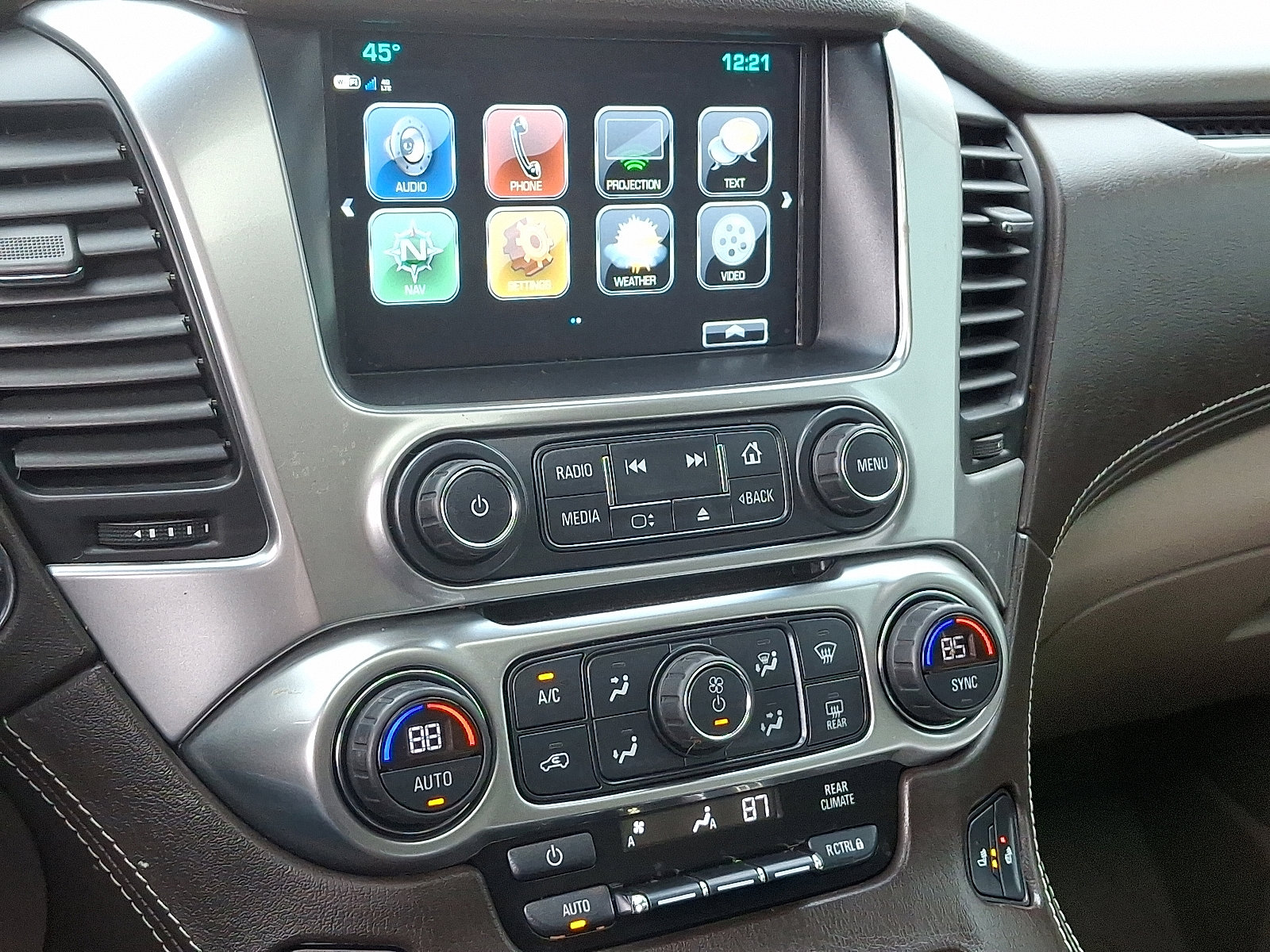 Used 2020 Chevrolet Tahoe LT image 23