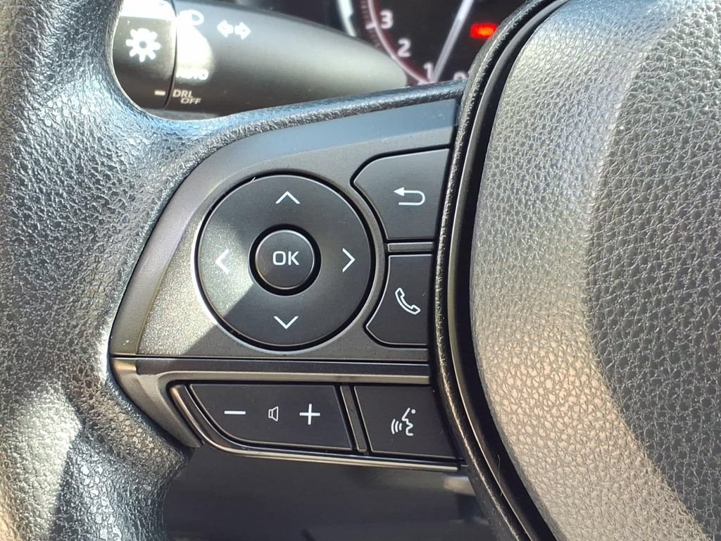 Used 2023 Toyota RAV4 XLE AWD/4WD image 25