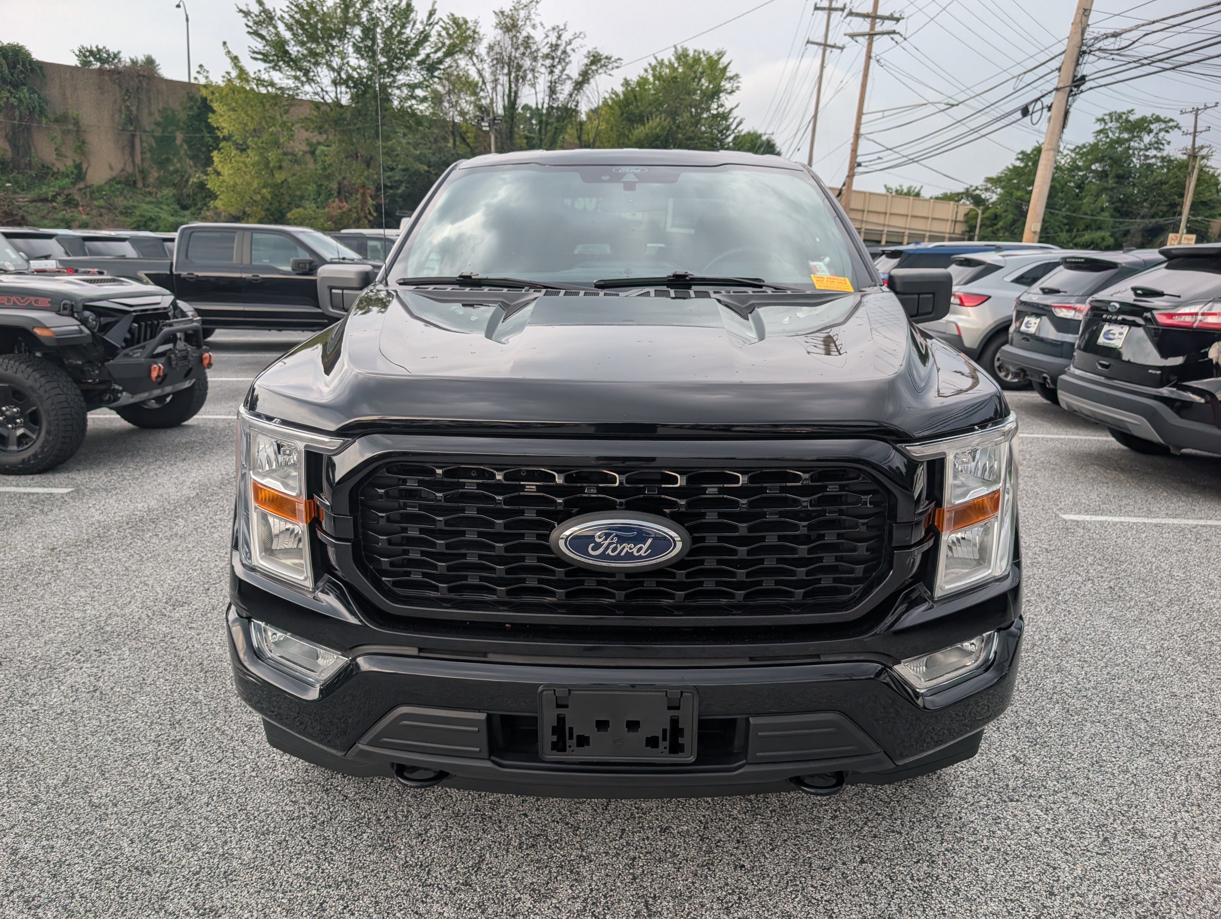 Certified 2021 Ford F150 XL w/ STX Appearance Package AWD/4WD image 10
