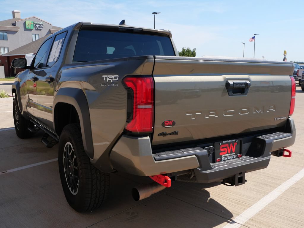 Used 2025 Toyota Tacoma TRD Off-Road AWD/4WD image 6