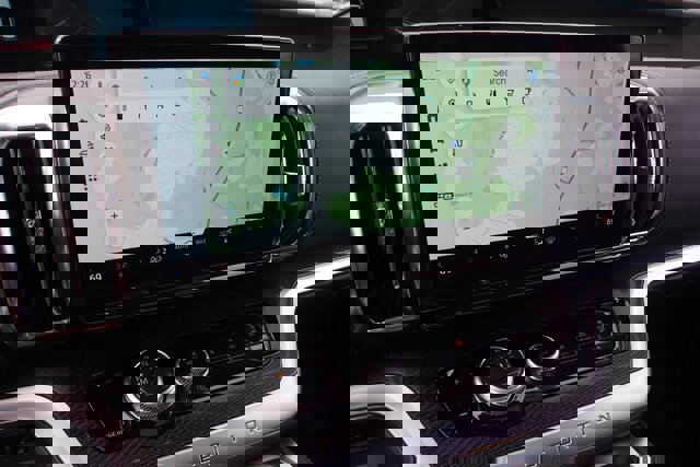 Certified 2025 Ford Expedition Platinum w/ Stealth Performance Package image 30