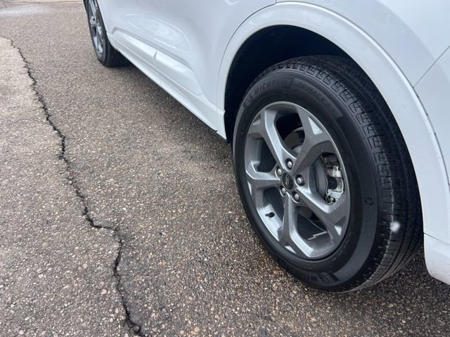 Certified 2023 Ford Escape ST-Line w/ Tech Pack #1 image 27