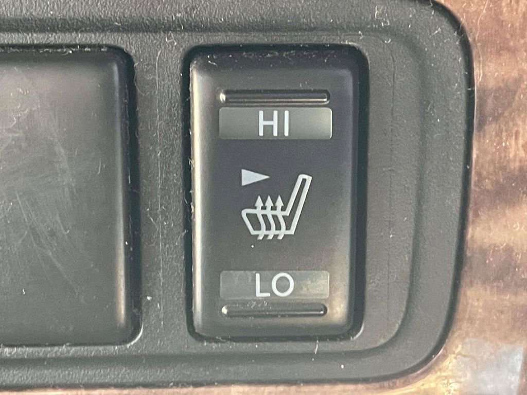 Used 2020 Nissan Armada SL w/ Premium Package image 19