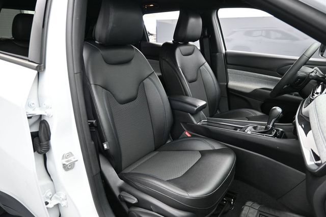 Used 2024 Jeep Compass Latitude AWD/4WD image 29
