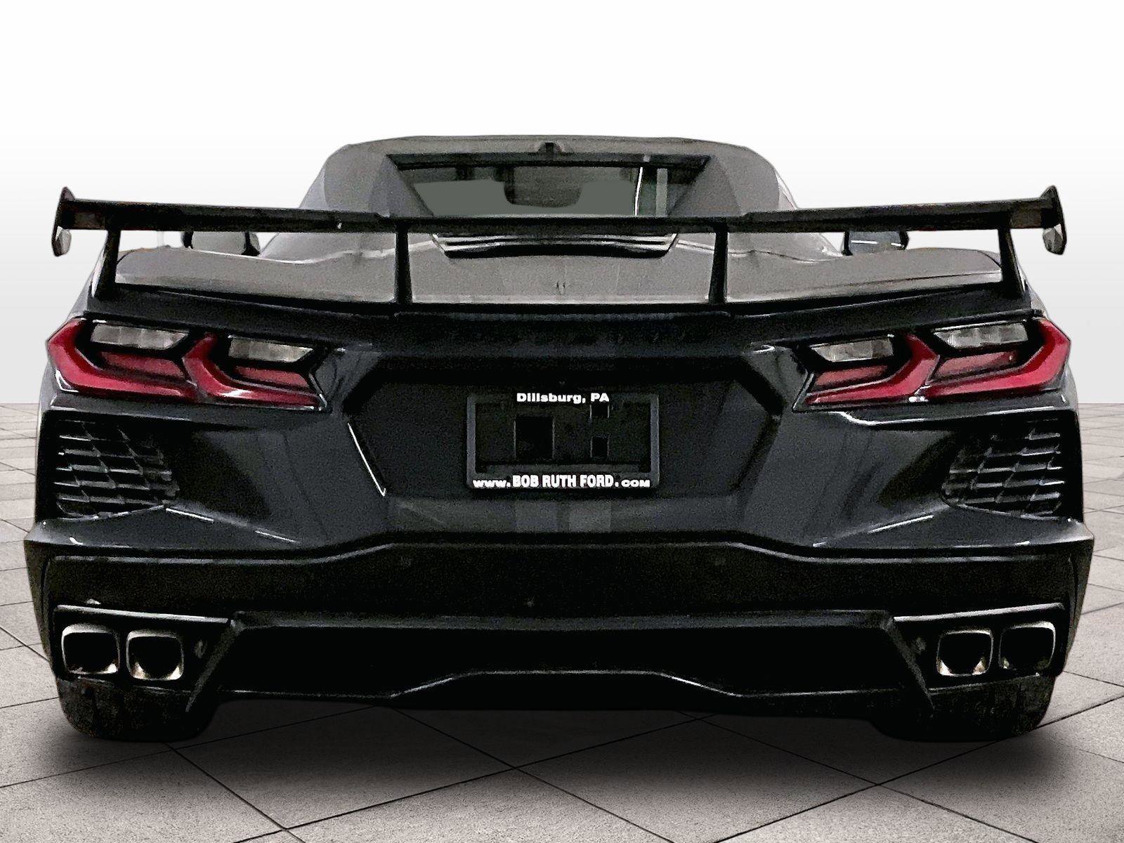 Used 2022 Chevrolet Corvette Stingray Premium Conv w/ Z51 Performance Package RWD image 4