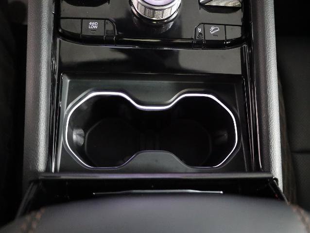 Used 2025 Jeep Grand Cherokee Summit AWD/4WD image 28