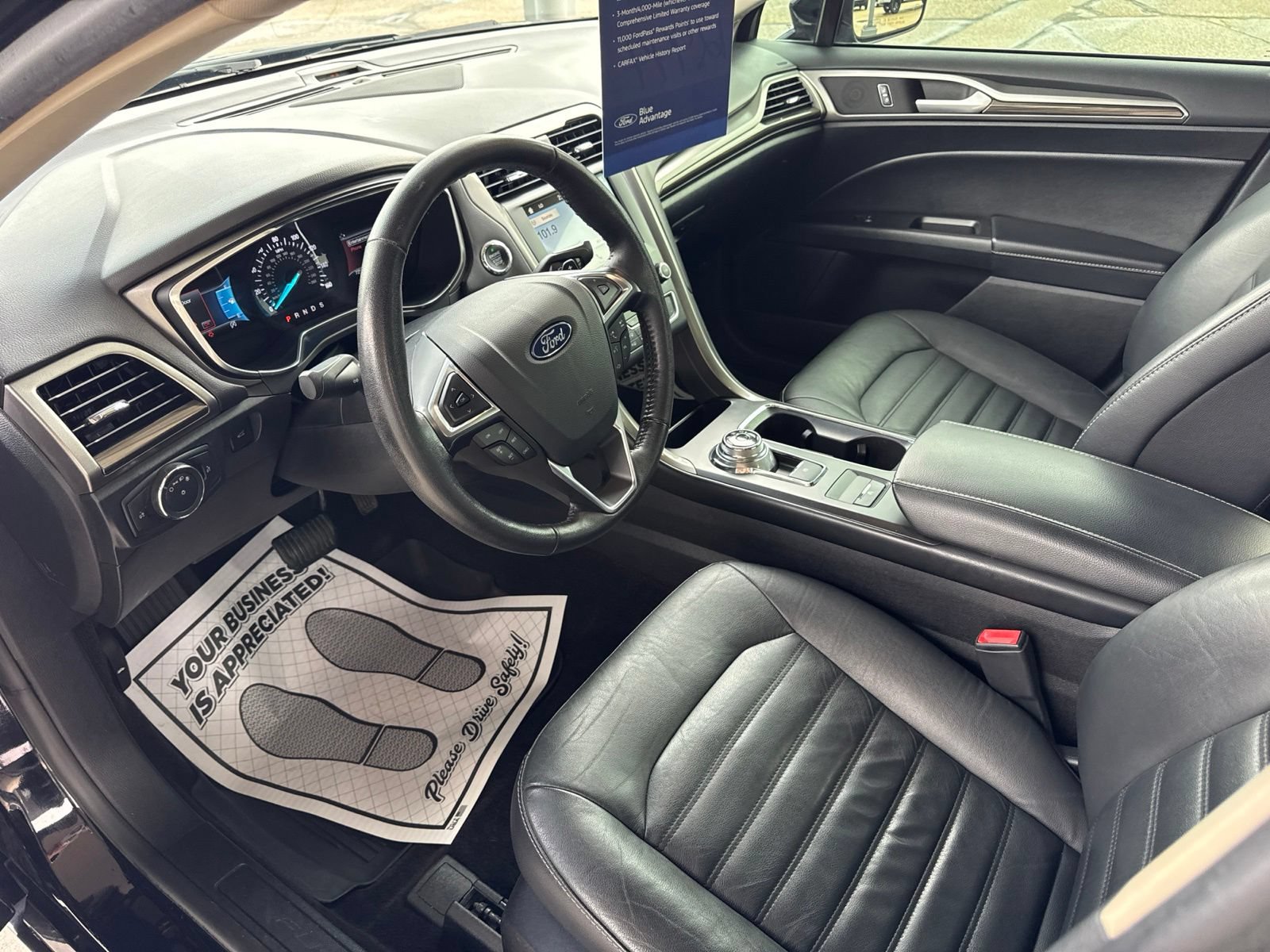 Certified 2018 Ford Fusion SE w/ Fusion SE Technology Package FWD image 21