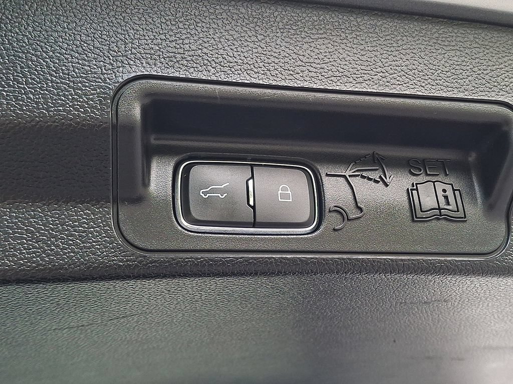 Certified 2023 Ford Explorer XLT AWD/4WD image 31