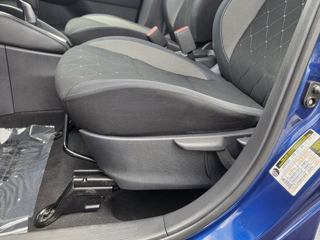 Used 2018 Nissan Kicks SV FWD image 13