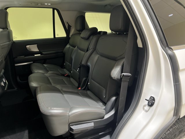Certified 2025 Ford Expedition Active AWD/4WD image 24