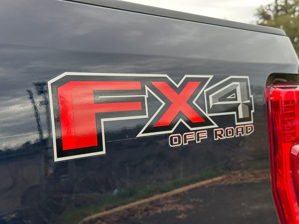 Certified 2022 Ford F250 Lariat w/ Lariat Ultimate Package image 40