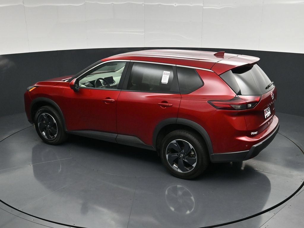 Used 2025 Nissan Rogue SV AWD/4WD image 49
