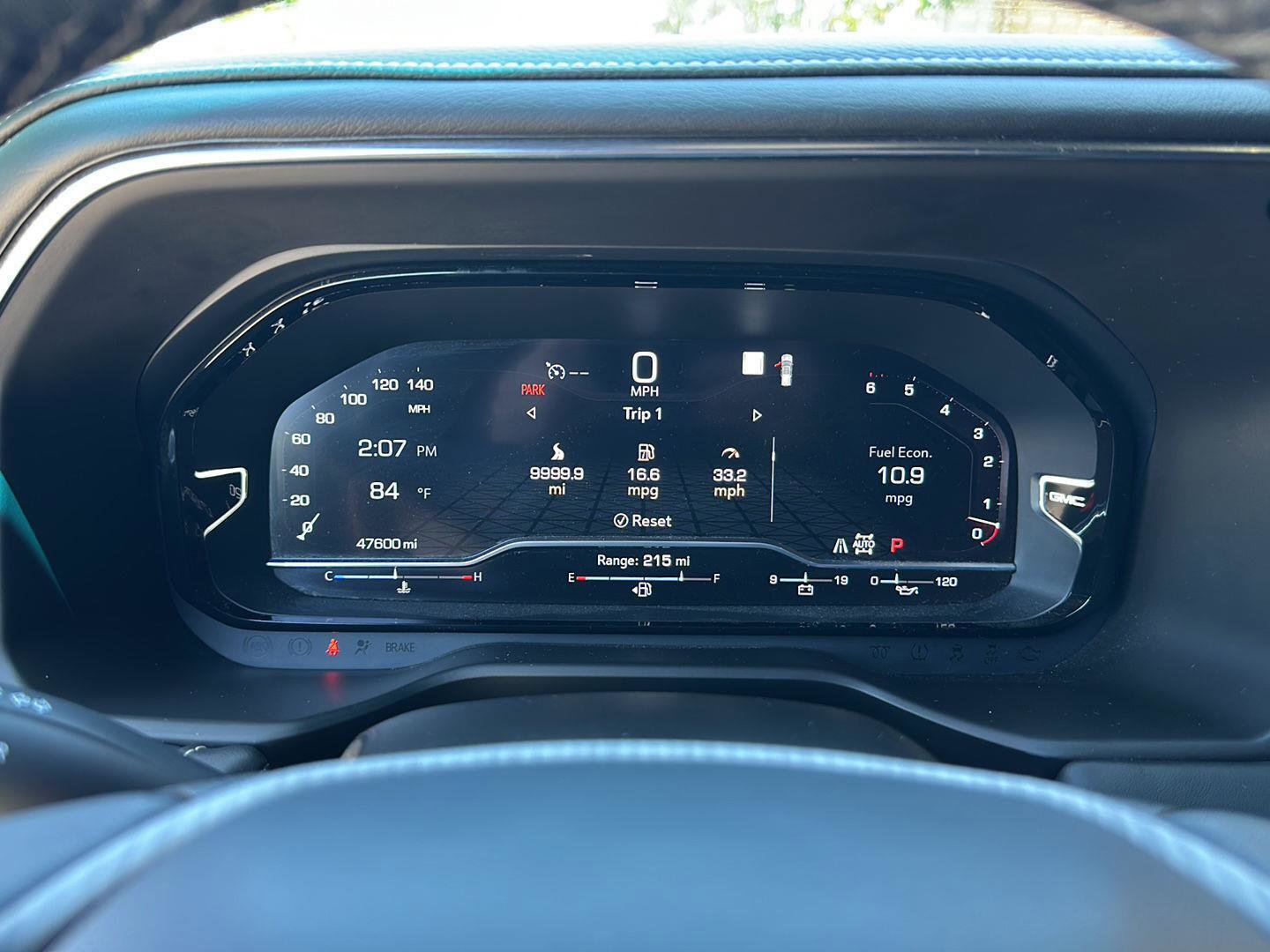 Used 2023 GMC Yukon Denali Ultimate AWD/4WD image 16