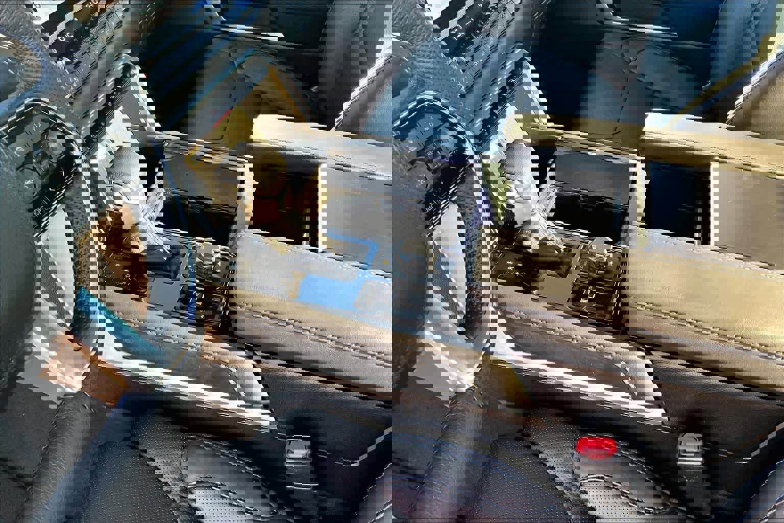 Used 2023 Toyota Tundra Platinum image 16