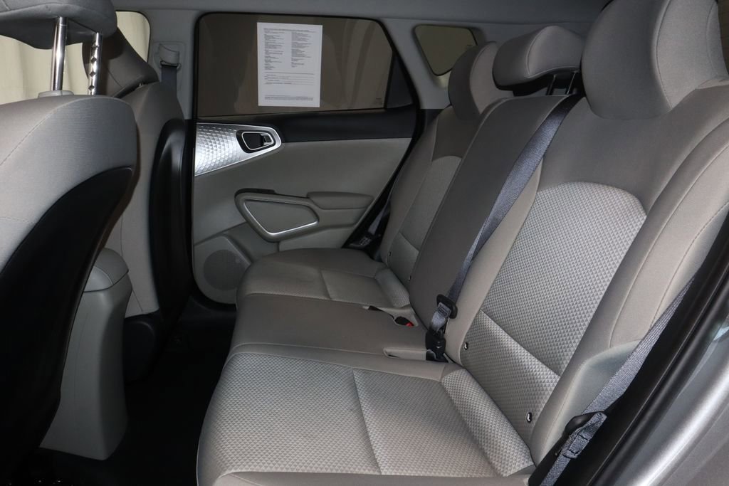 Used 2025 Kia Soul LX w/ LX Technology Package image 21