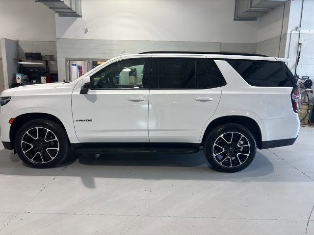 Used 2022 Chevrolet Tahoe RST w/ Luxury Package image 2