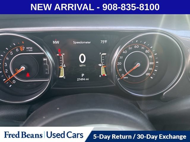 Used 2022 Jeep Gladiator Overland w/ LED Lighting Group AWD/4WD image 11
