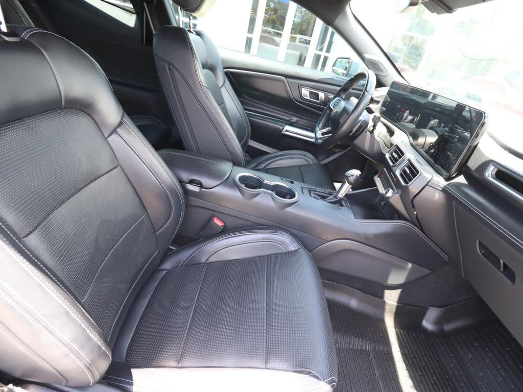 Certified 2025 Ford Mustang GT Premium RWD image 12