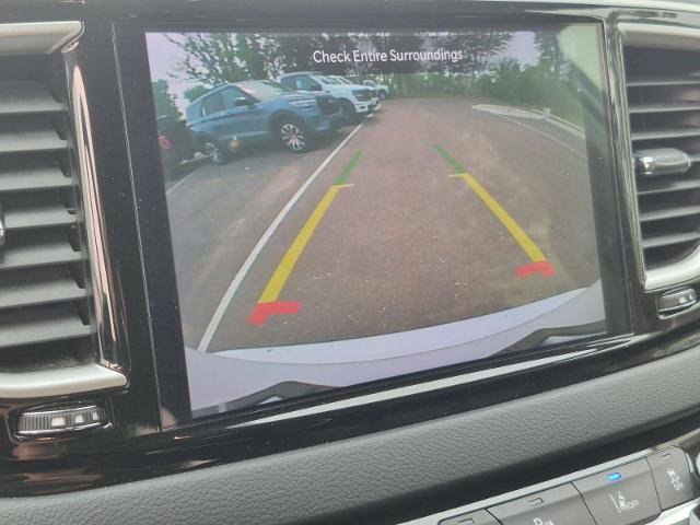 Used 2023 Chrysler Pacifica Touring-L FWD image 24