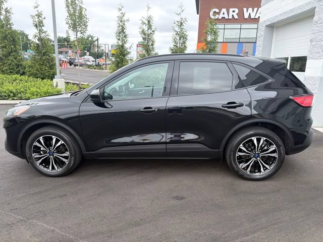 Certified 2022 Ford Escape SEL w/ SEL Stealth AWD Package image 3