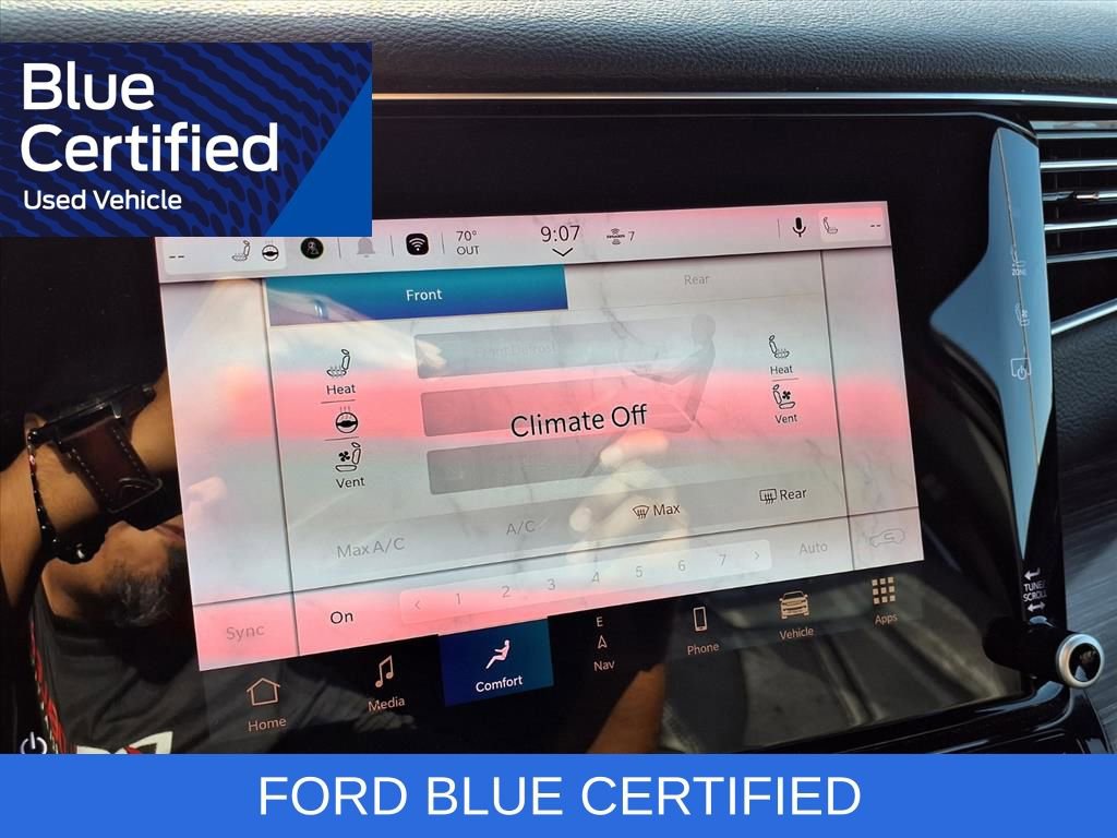 Used 2024 Jeep Wagoneer L Series II w/ Flexible Seating Group image 12