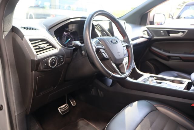 Certified 2024 Ford Edge ST-Line AWD/4WD image 13
