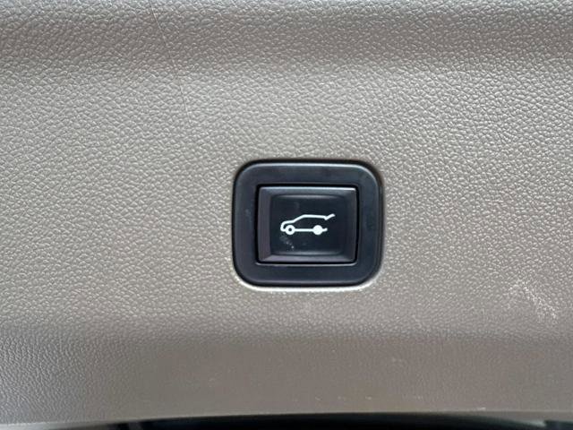 Used 2021 GMC Yukon Denali image 15