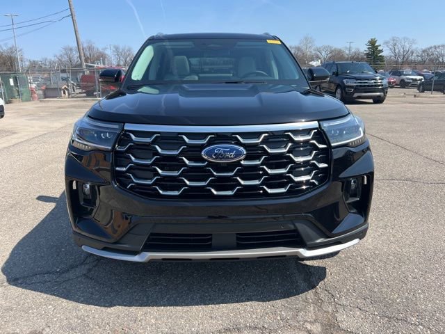 Certified 2025 Ford Explorer Platinum w/ LUX Leather Package AWD/4WD image 7