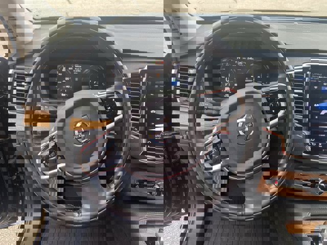 Used 2022 Volvo XC90 T8 Inscription Expression w/ Advanced Package image 14