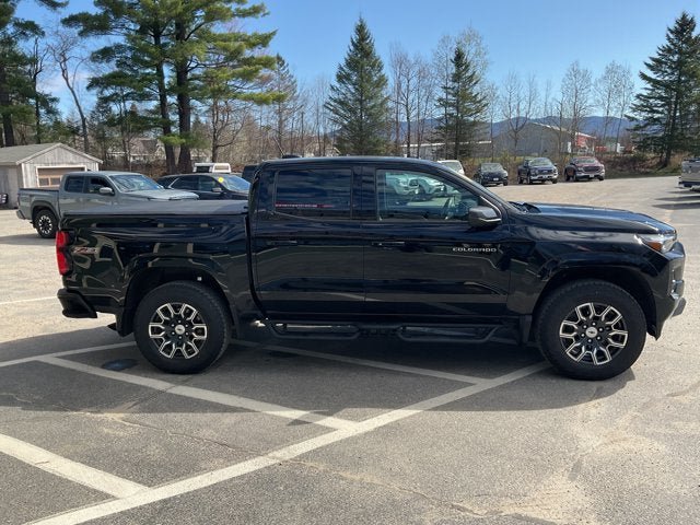 Used 2025 Chevrolet Colorado Z71 AWD/4WD image 5