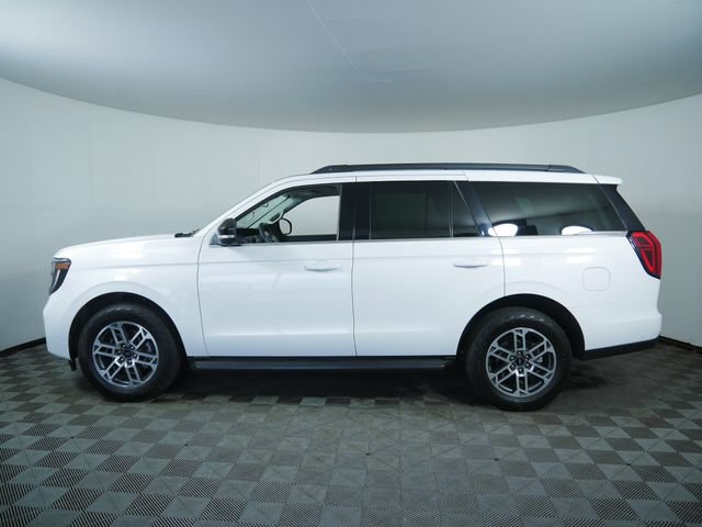 Certified 2025 Ford Expedition Active AWD/4WD image 4