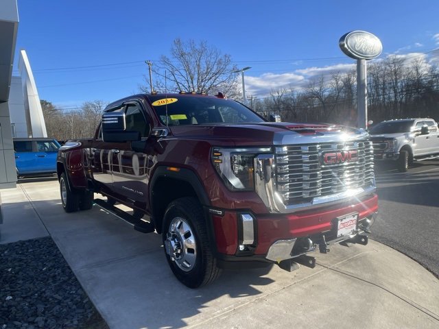 Used 2024 GMC Sierra 3500 Denali image 7