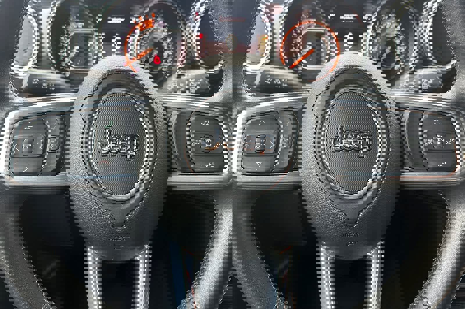 Used 2022 Jeep Wrangler Unlimited Sahara image 24