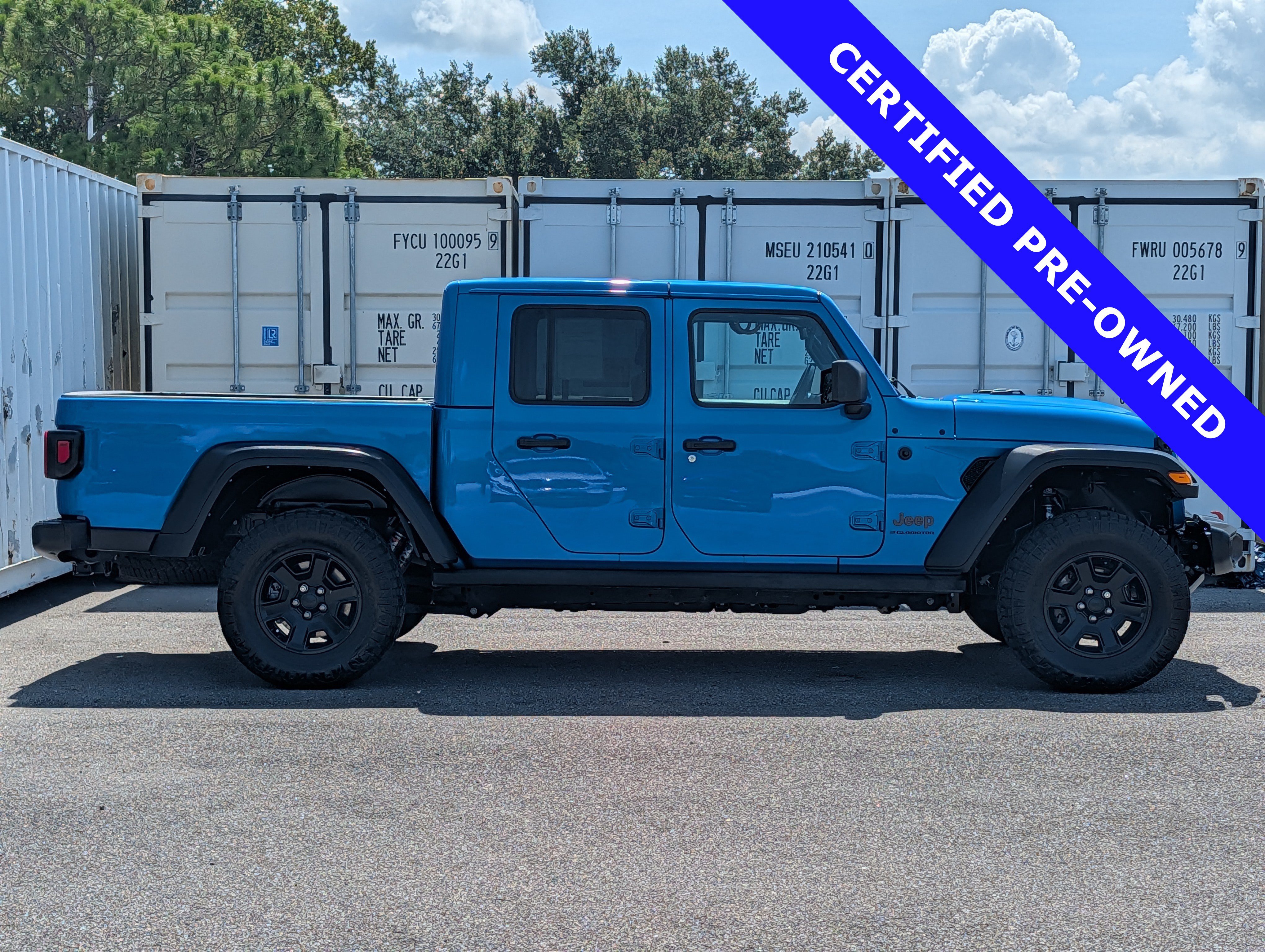 Used 2023 Jeep Gladiator Mojave w/ Cold Weather Group AWD/4WD image 3