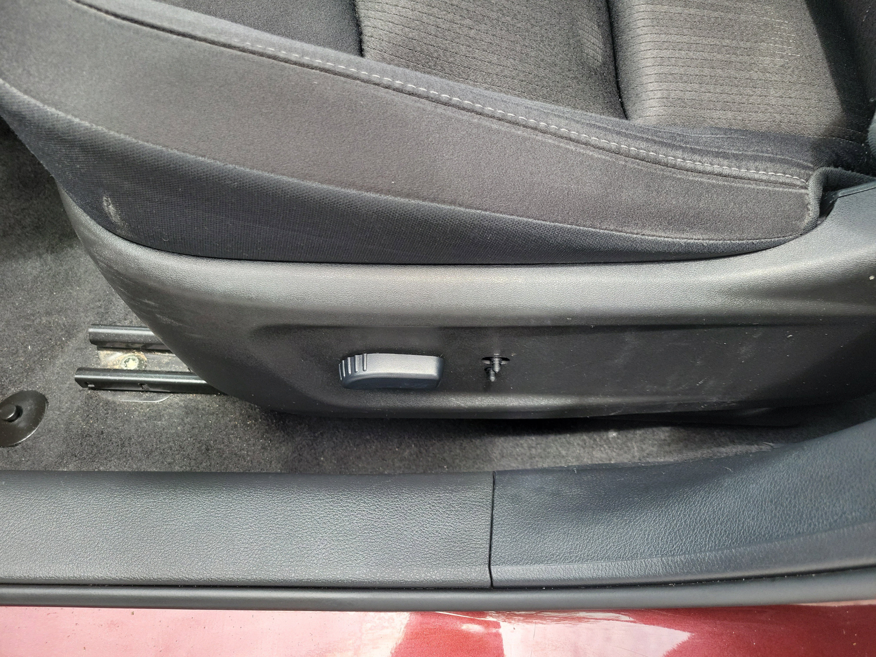 Used 2024 Nissan Altima 2.5 SV FWD image 18