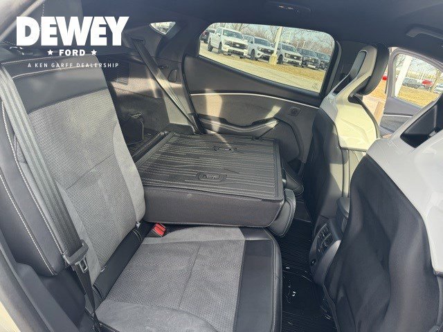 Certified 2025 Ford Mustang Mach-E GT image 32