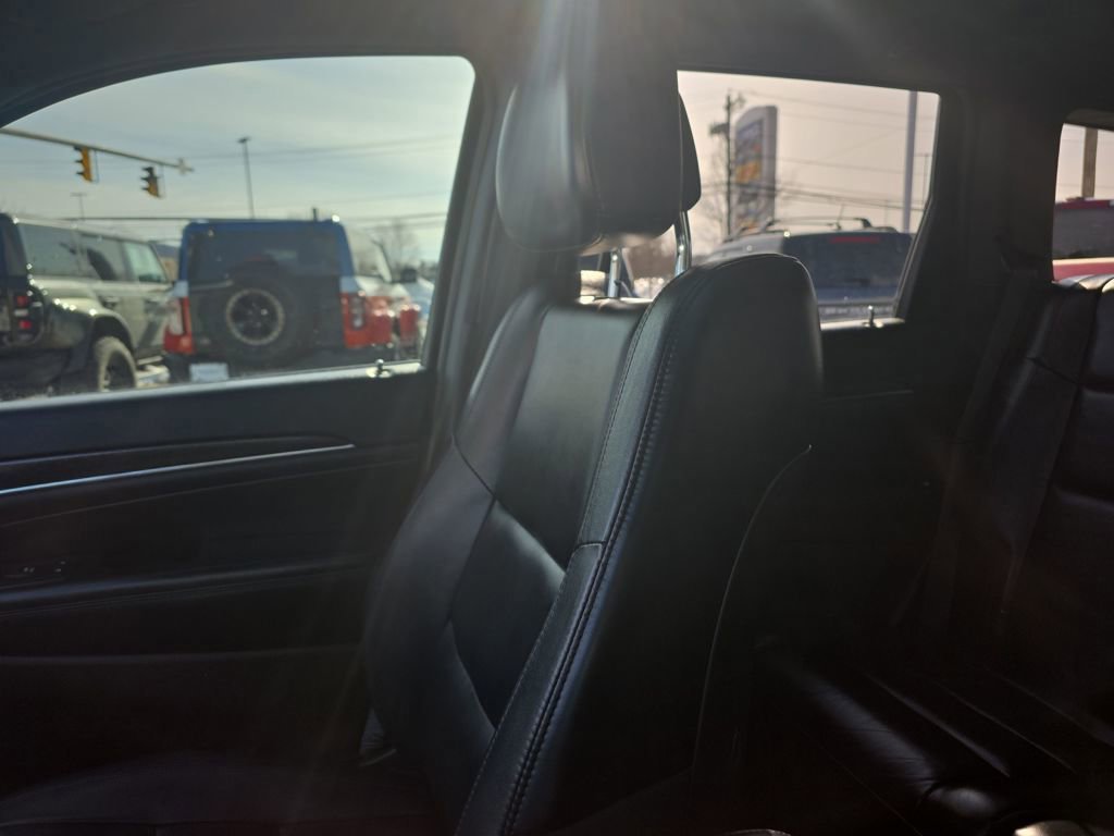 Used 2018 Jeep Grand Cherokee Limited image 41