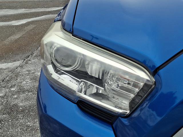 Used 2018 Toyota Tacoma SR5 image 9