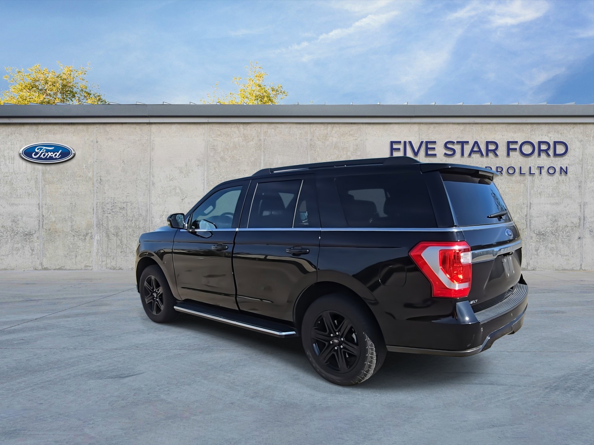 Certified 2021 Ford Expedition XLT image 7