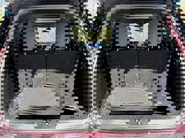 Certified 2022 Ford Explorer XLT w/ Equipment Group 202A image 22