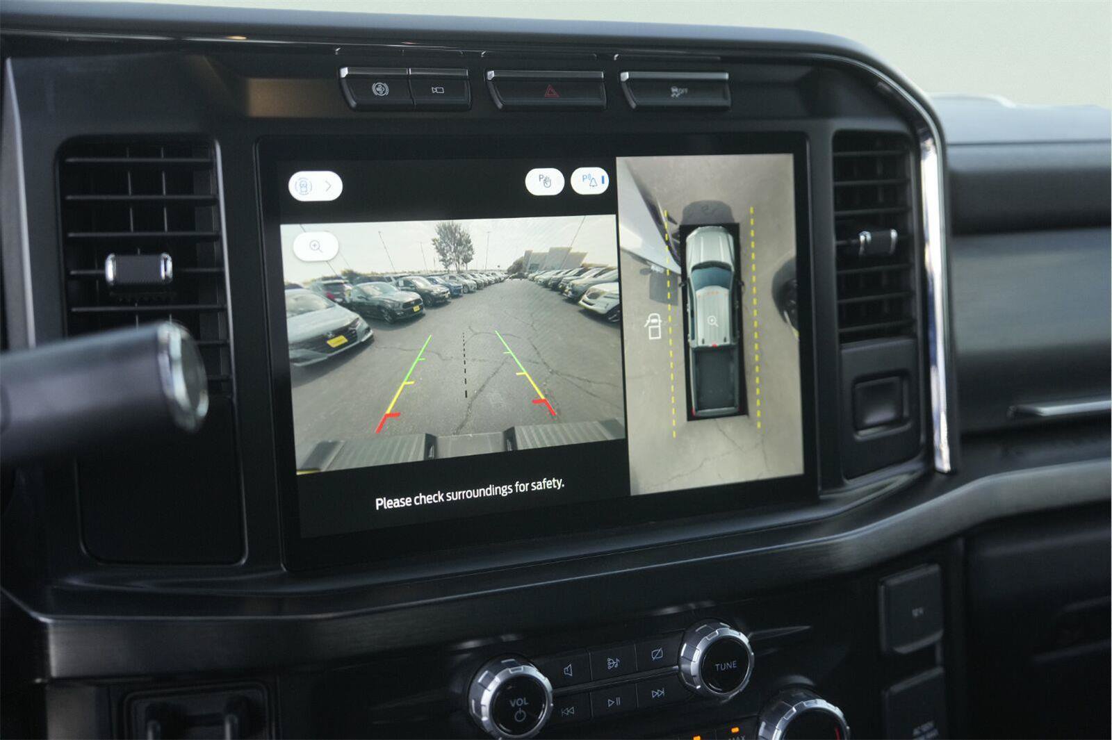Certified 2023 Ford F450 Lariat w/ Camper Package AWD/4WD image 28