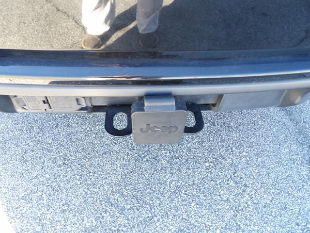 Used 2022 Jeep Grand Cherokee Laredo X image 17