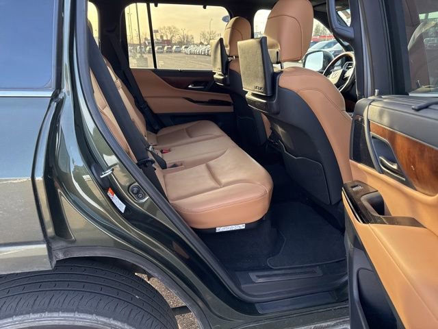 Used 2023 Lexus LX 600 4WD w/ Accessory Package (Z1) image 13