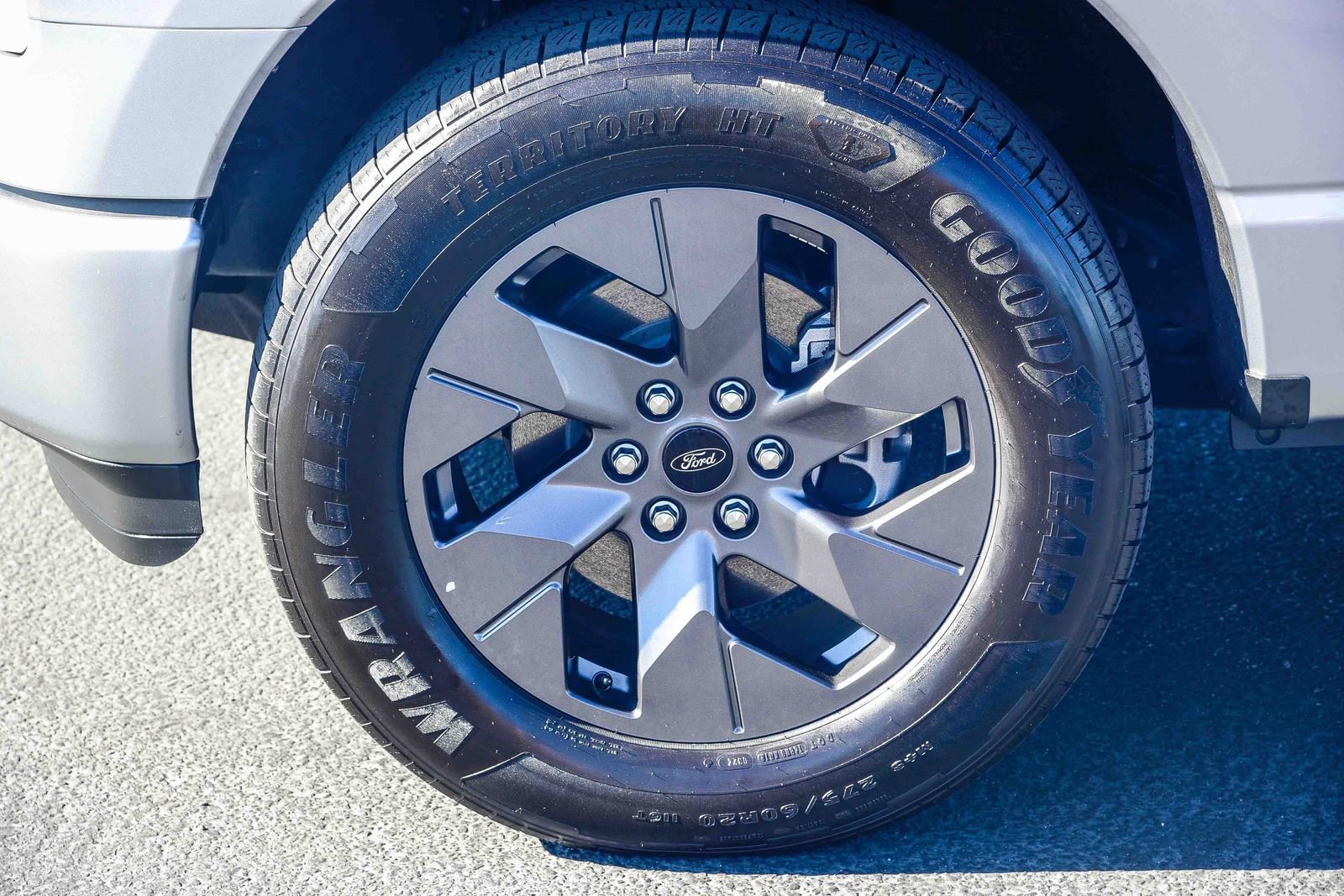 Certified 2024 Ford F150 Lightning XLT w/ Max Trailer Tow Package image 9