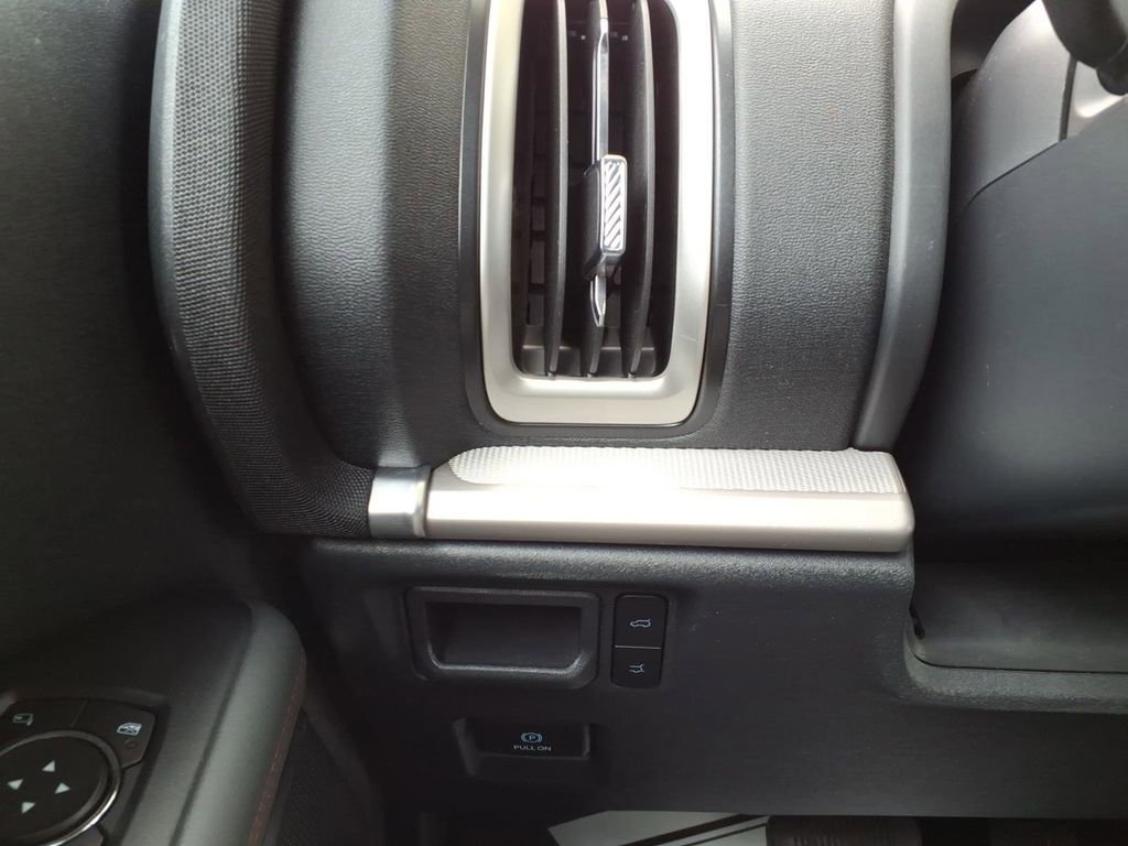Certified 2025 Ford Expedition Active RWD image 20