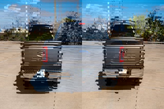 Certified 2021 Ford F150 Lariat image 3