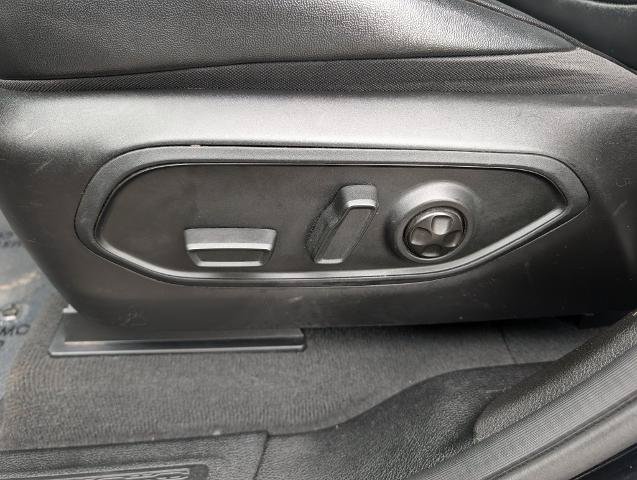 Used 2023 Jeep Grand Cherokee Limited AWD/4WD image 11