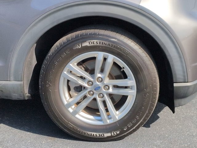 Certified 2022 Ford Explorer XLT w/ Equipment Group 202A RWD image 11