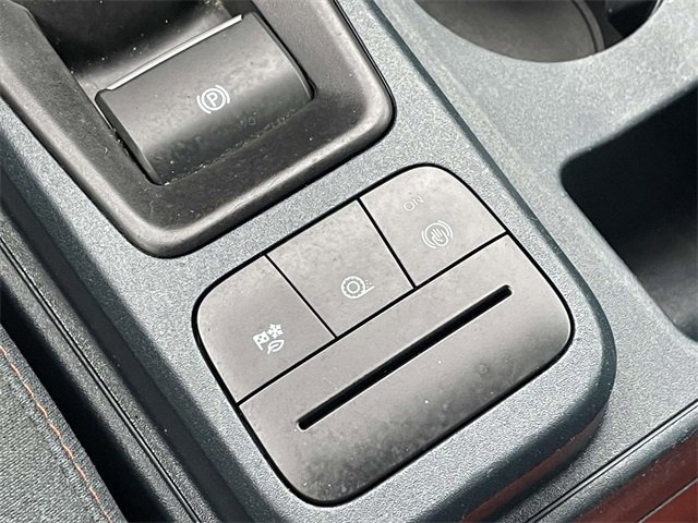 Certified 2022 Ford Maverick XLT w/ XLT Luxury Package image 32