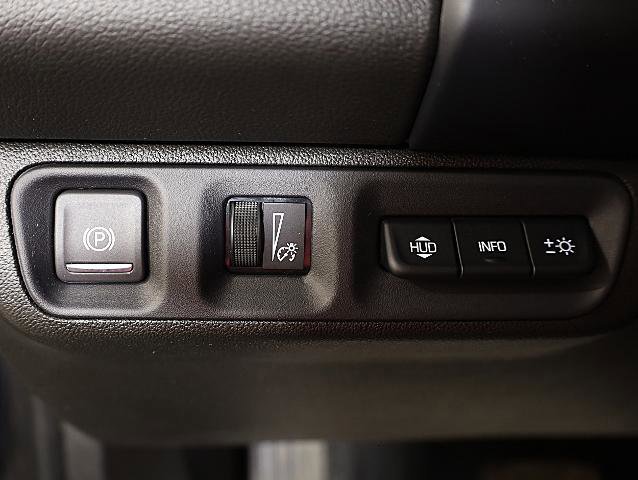 Used 2023 GMC Acadia Denali w/ Denali Ultimate Package image 25